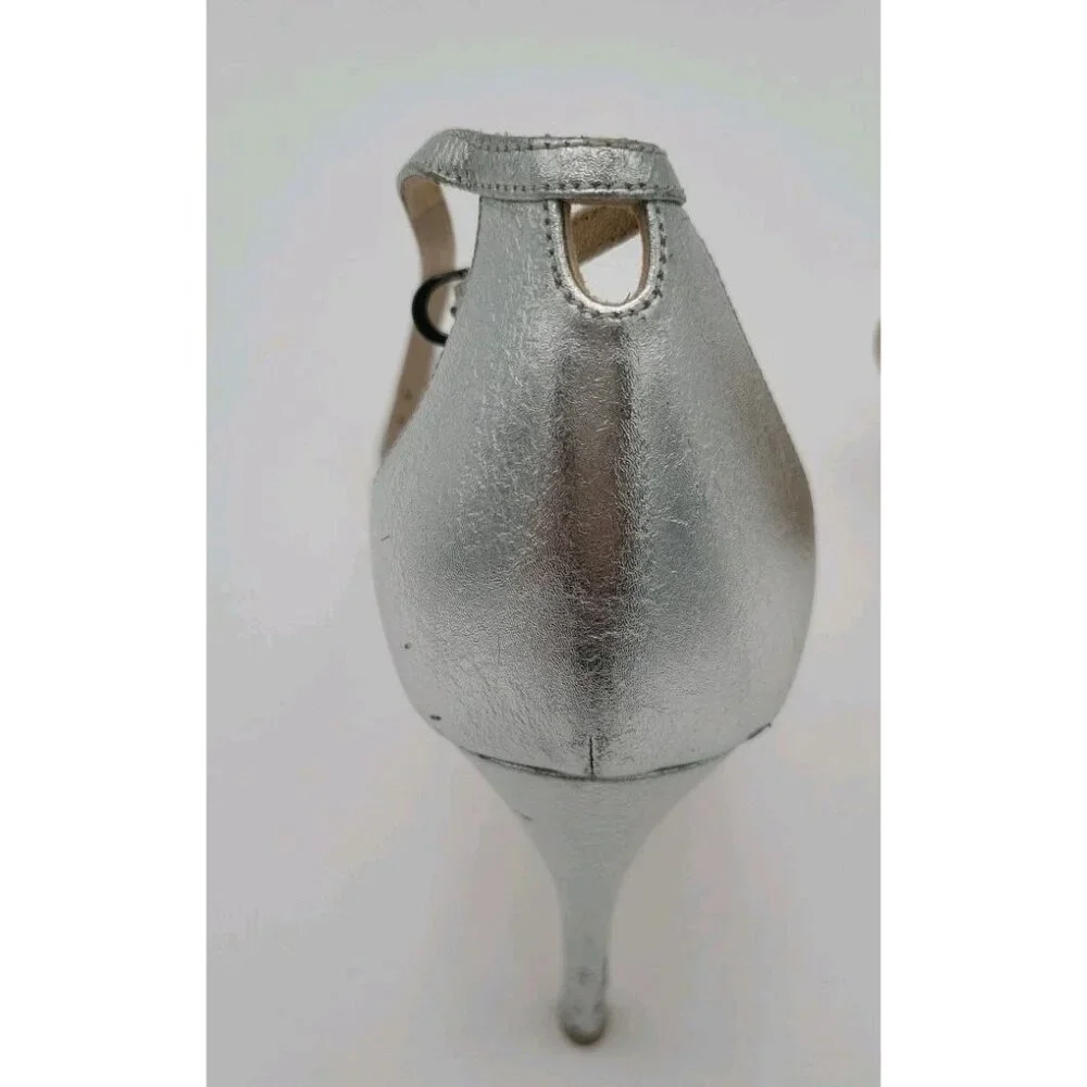Stuart Weitzman Silver 9 Women Nudist Song‎ New With Some Scuffing 4 Inch Heel